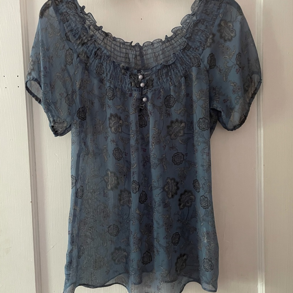 Blue light weight top
